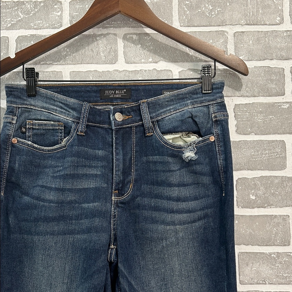 Judy Blue Dark Blue Distressed Straight Leg Jeans Womens Size 7/28 NWOT - Picture 3 of 15
